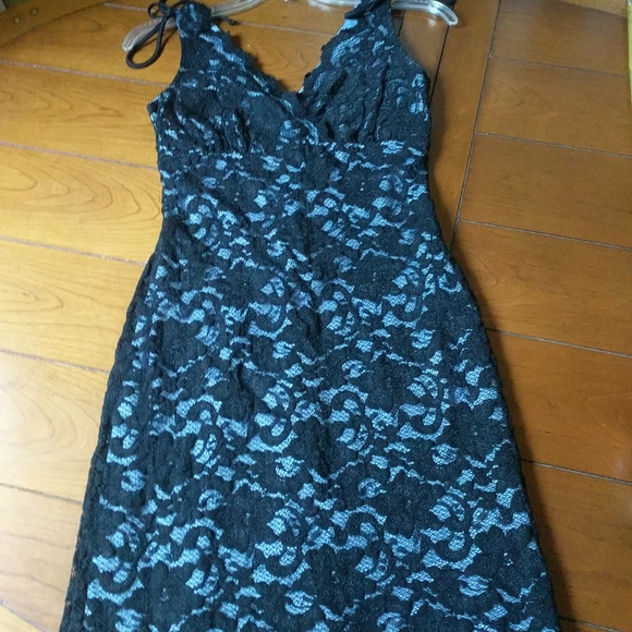 Ruby Rox Lace Pattern Dress Size Small - Picture 3 of 10